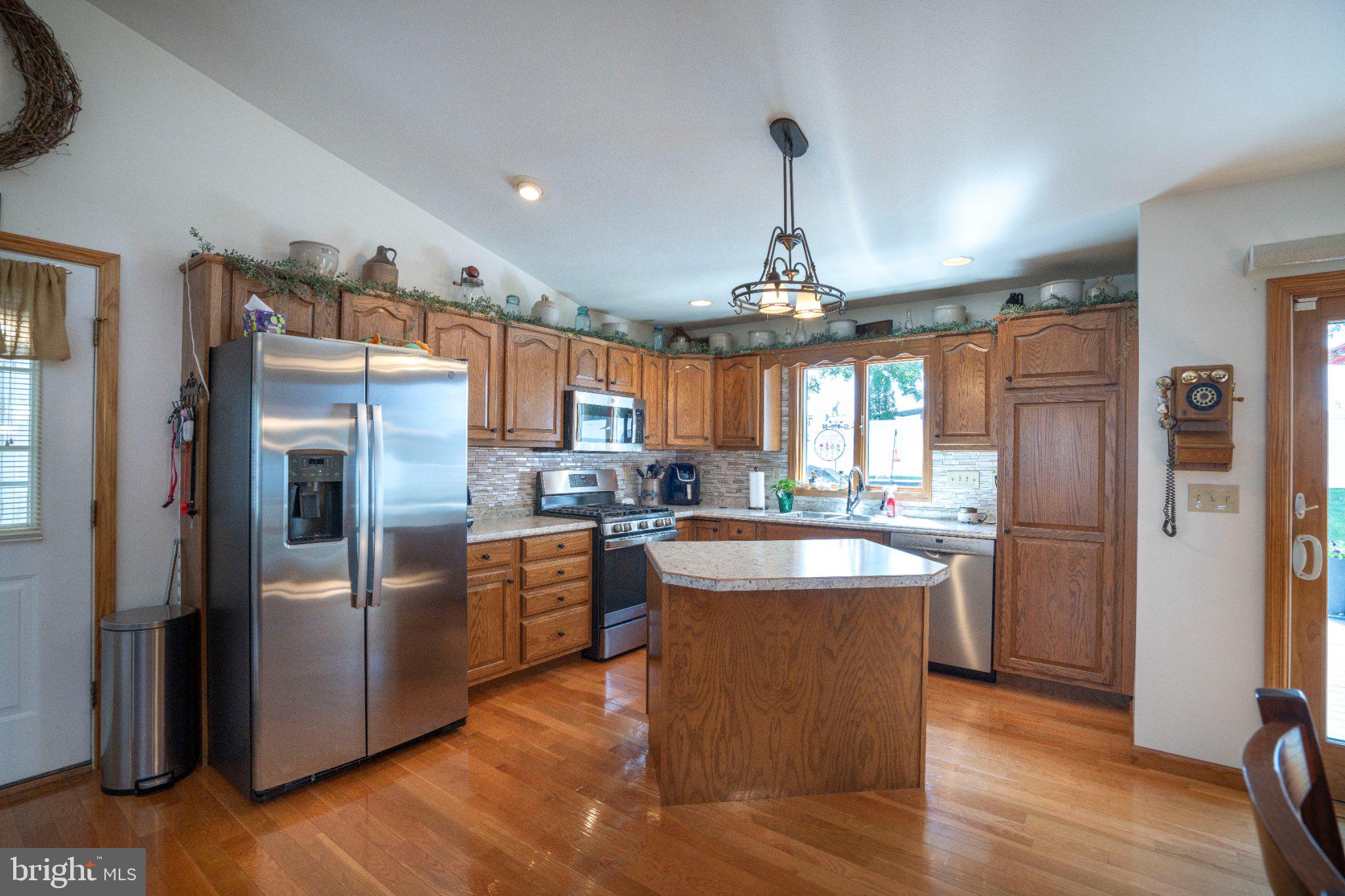 BURNHAM FARM ESTATES - Residential