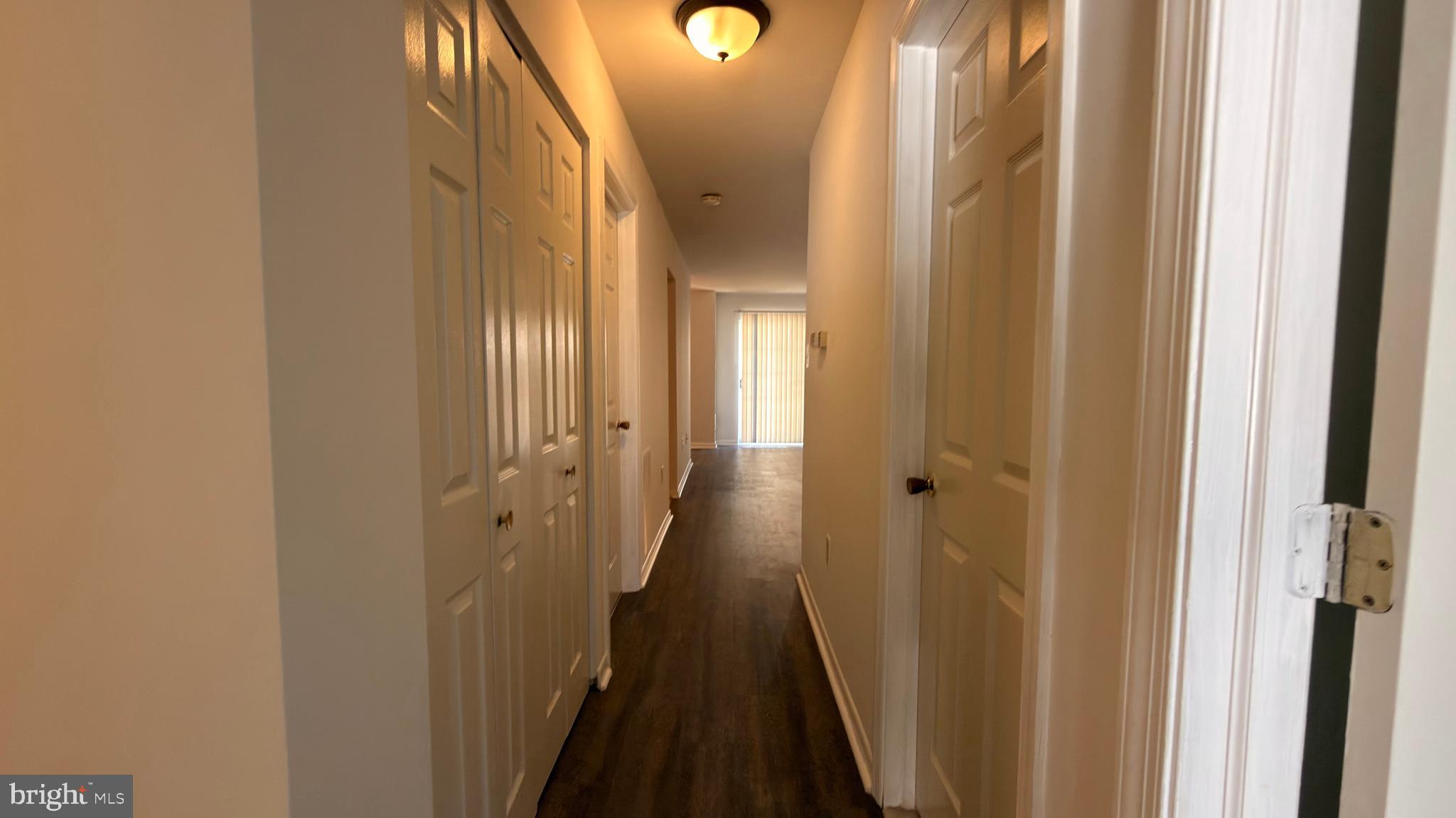 VALLEY STREAM - Residential