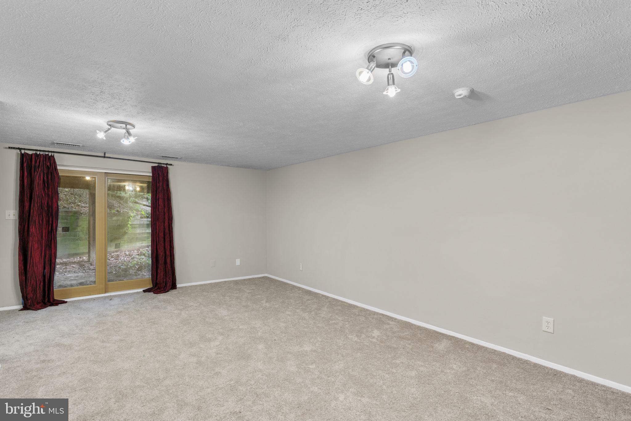 OAKHURST - Residential