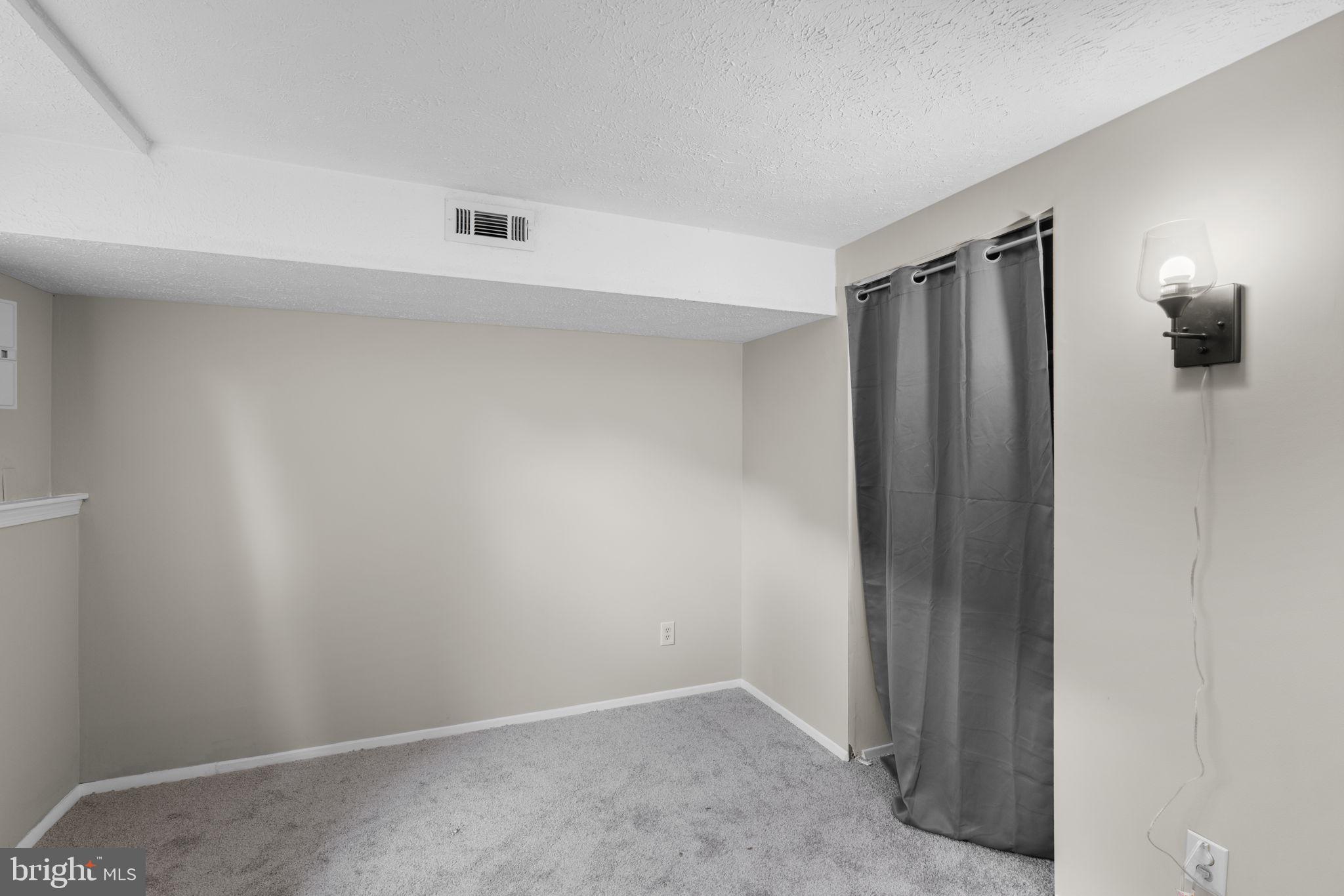 OAKHURST - Residential