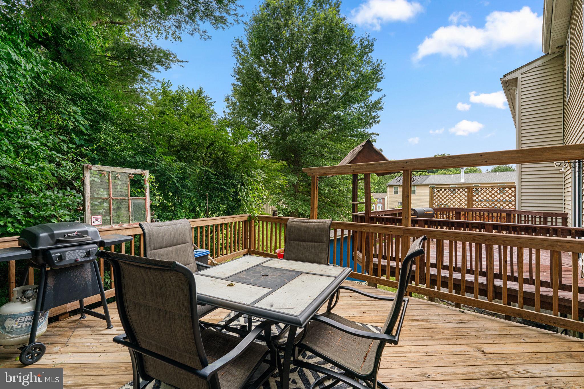 OAKHURST - Residential