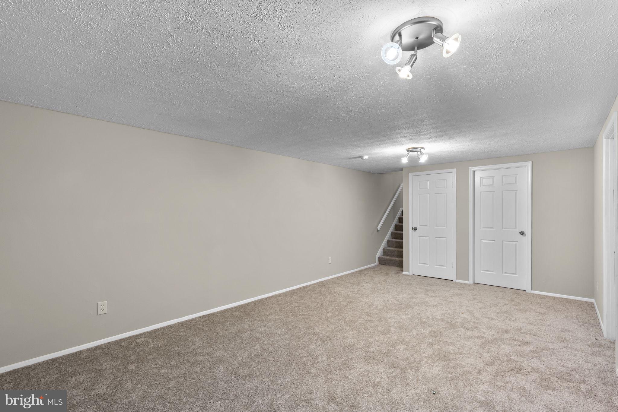 OAKHURST - Residential