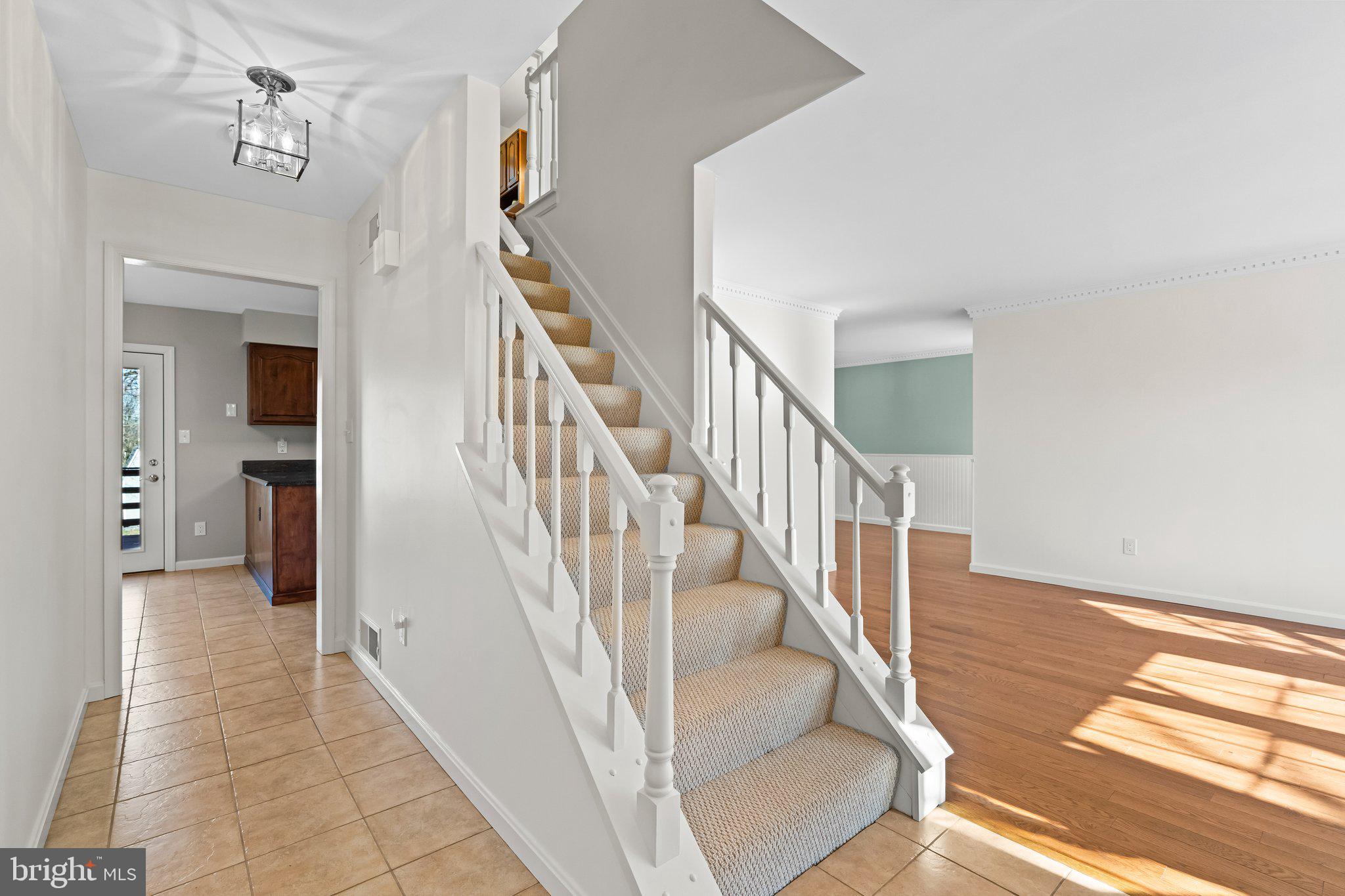 HUNTERS RUN - Residential