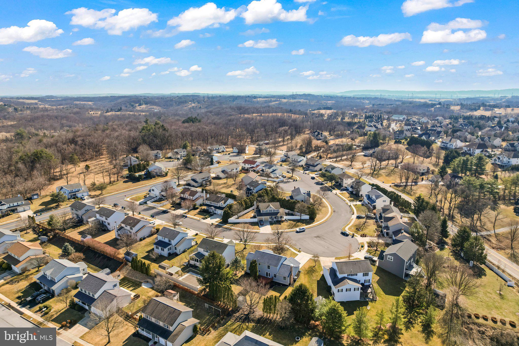 HUNTERS RUN - Residential