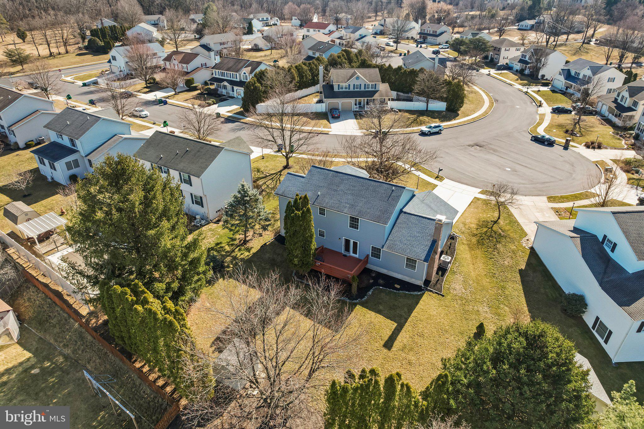 HUNTERS RUN - Residential