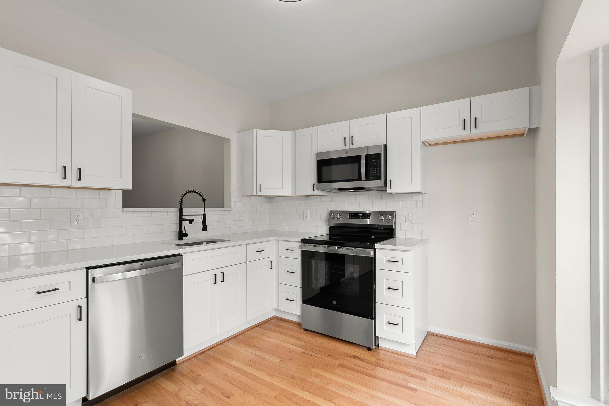 SOUTH ADDISON HGHTS TOWN - Residential