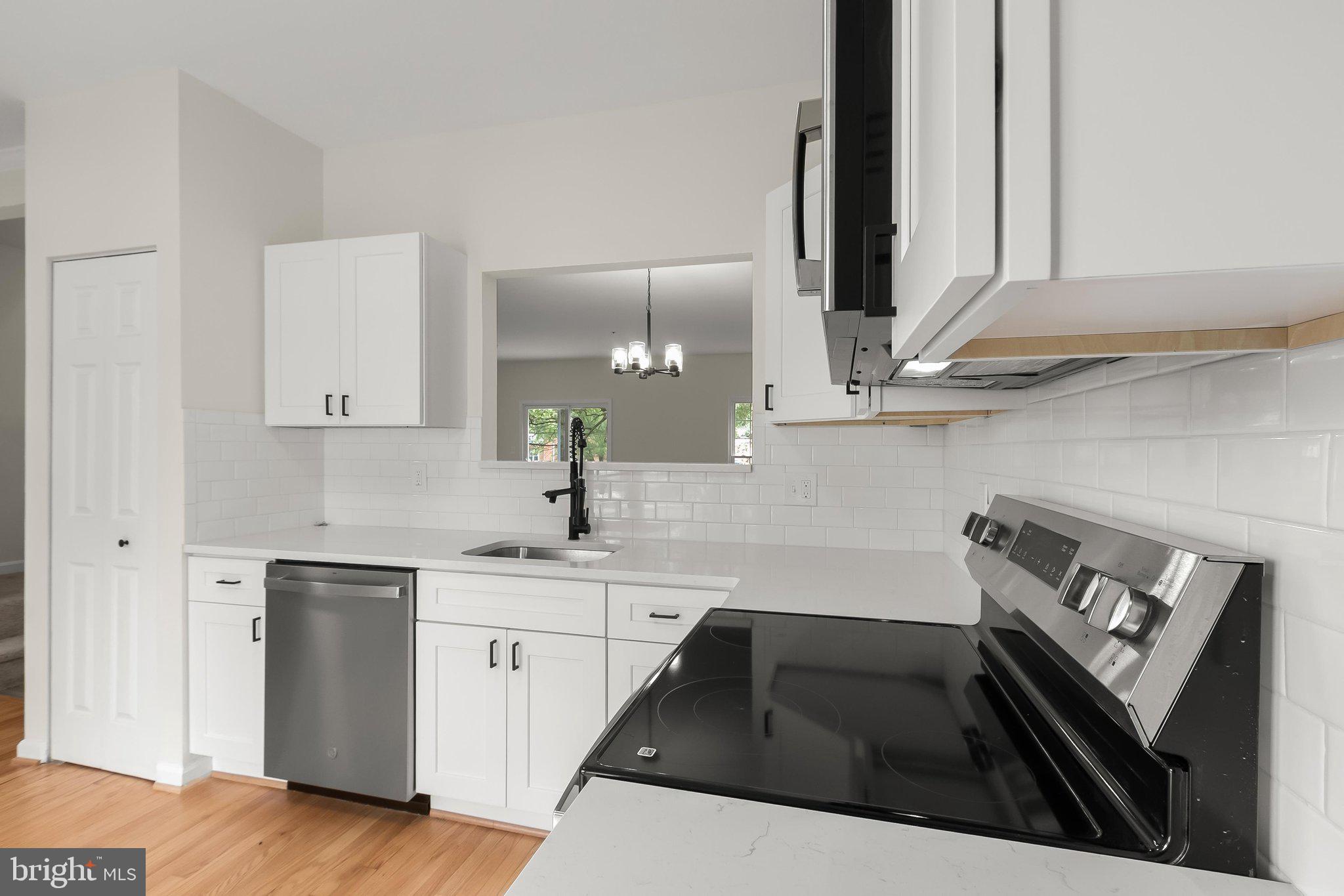 SOUTH ADDISON HGHTS TOWN - Residential