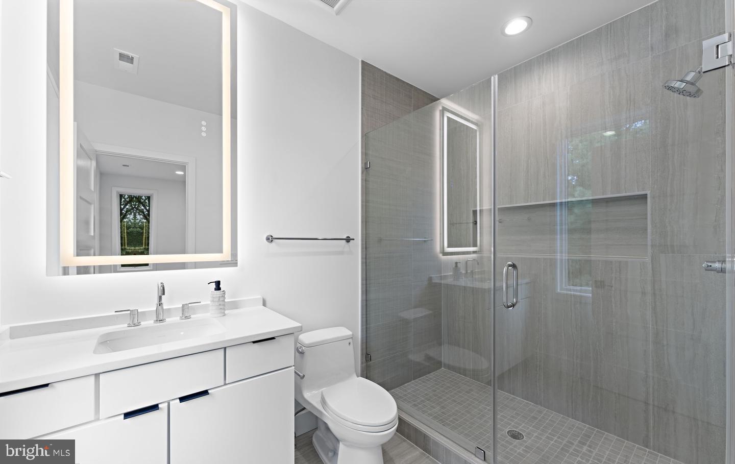 DIVINES CHESTERBROOK - Residential