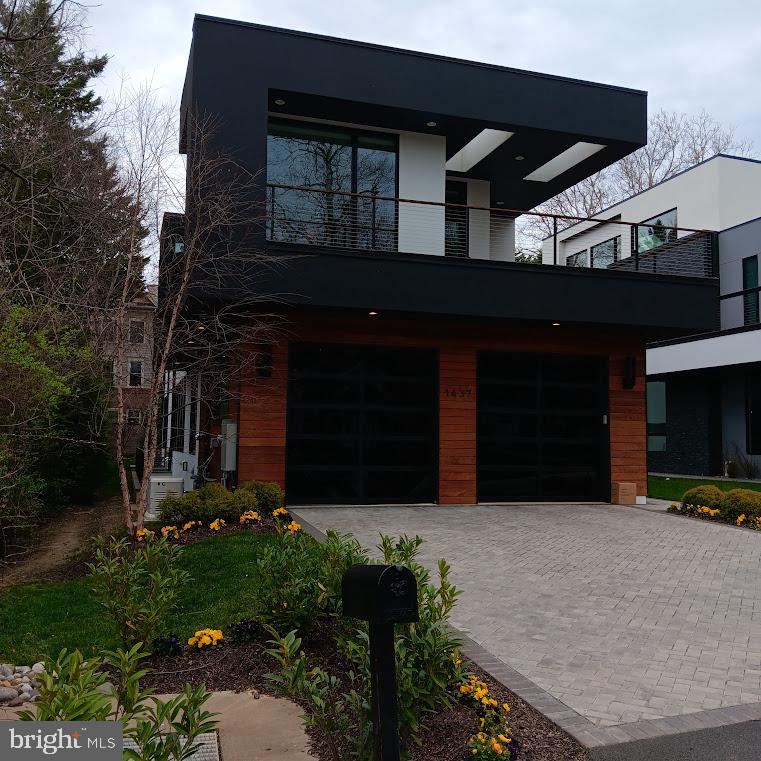 DIVINES CHESTERBROOK - Residential