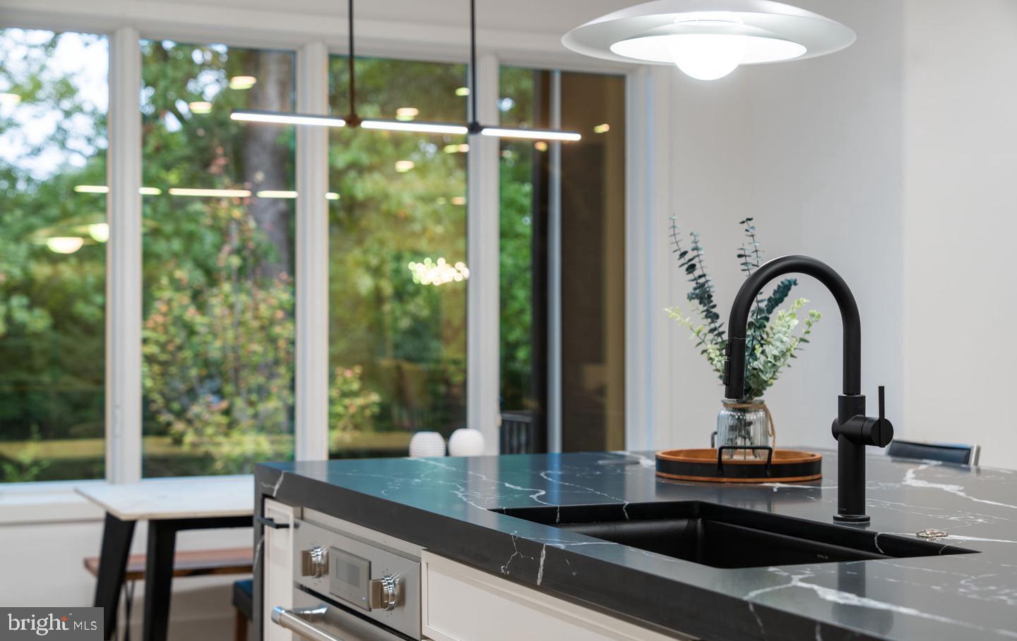 DIVINES CHESTERBROOK - Residential