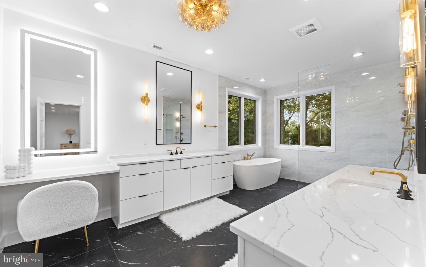 DIVINES CHESTERBROOK - Residential