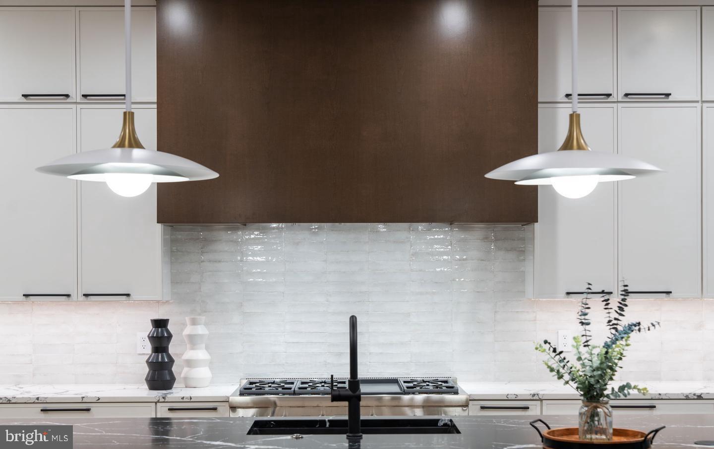 DIVINES CHESTERBROOK - Residential