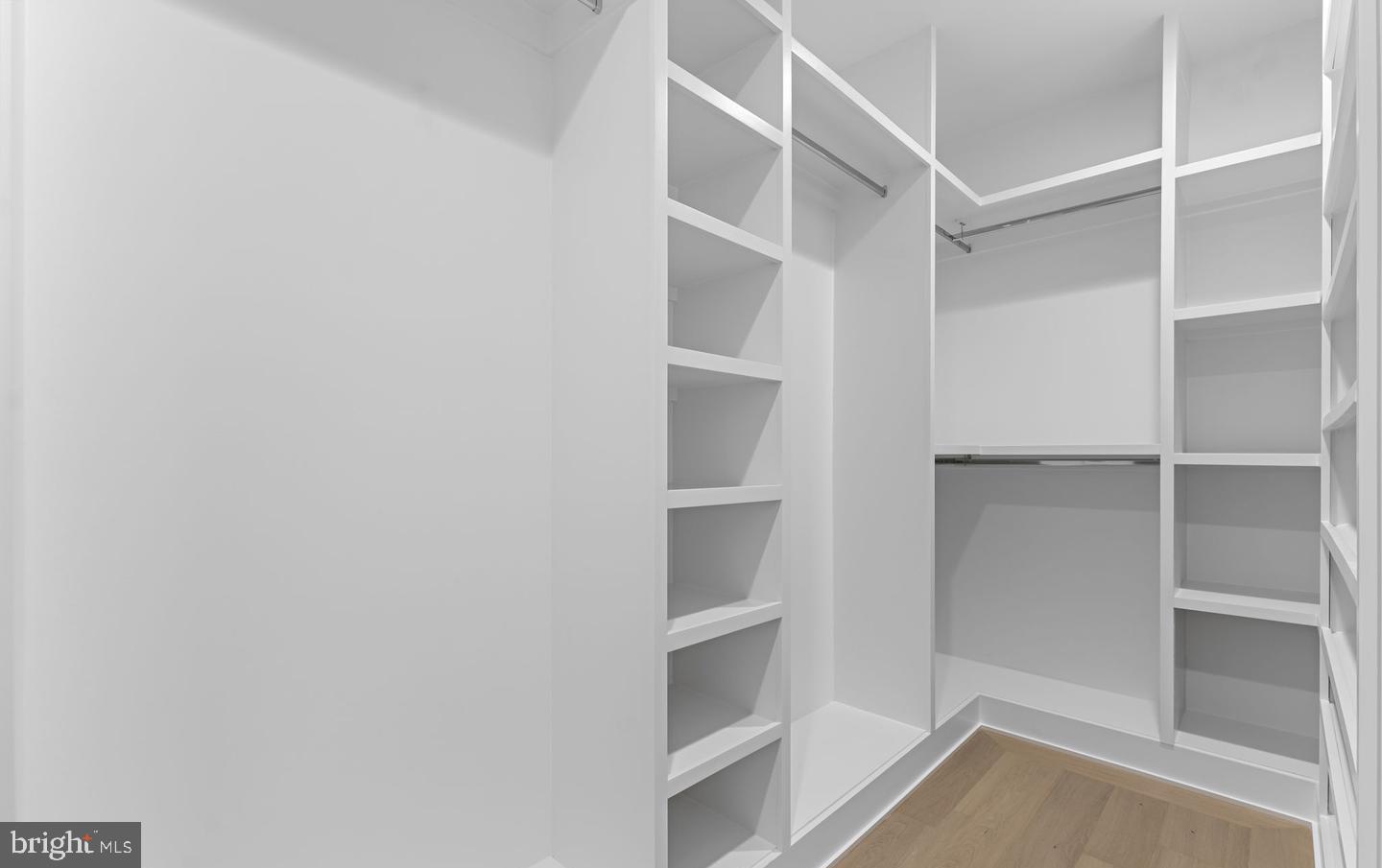 DIVINES CHESTERBROOK - Residential
