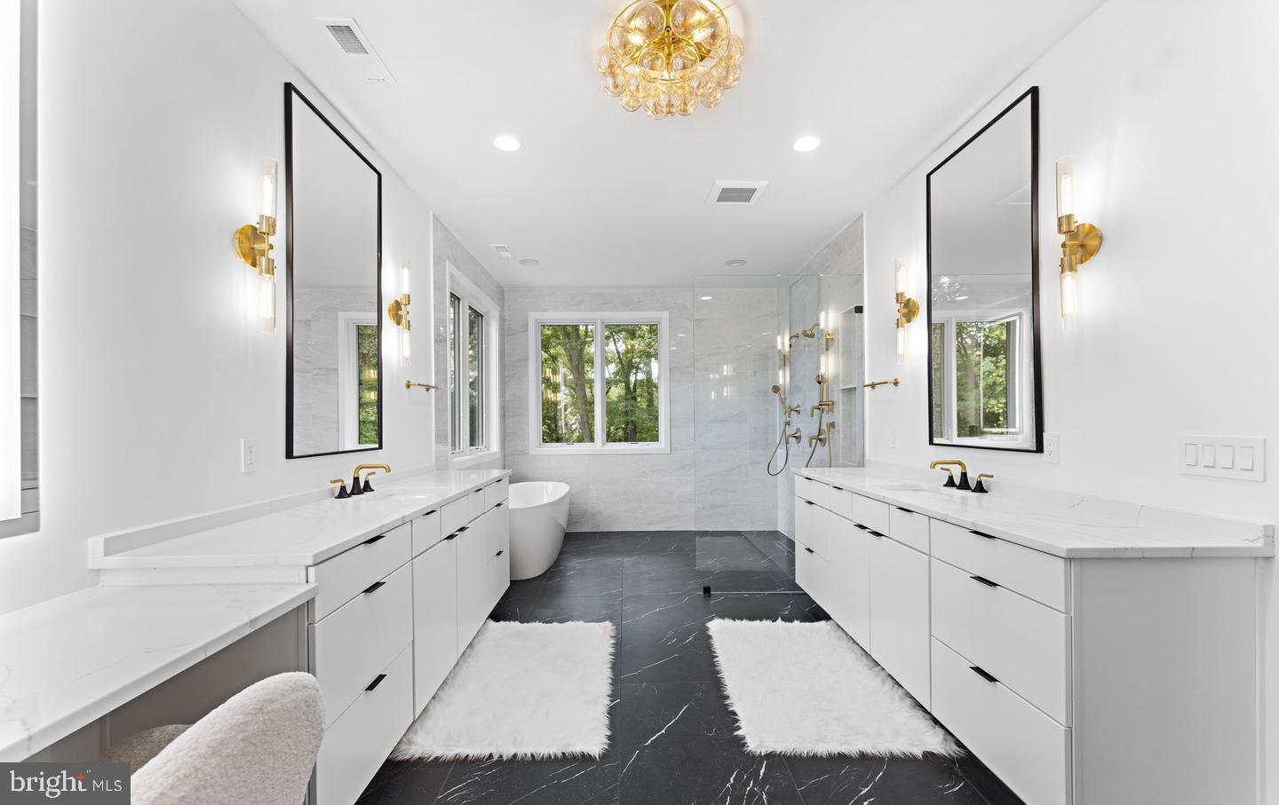 DIVINES CHESTERBROOK - Residential