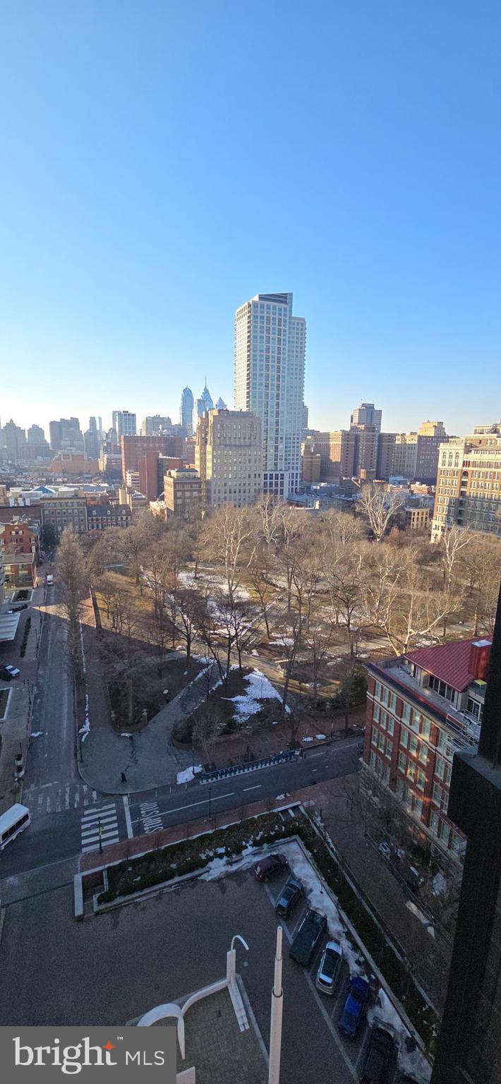 SOCIETY HILL - Residential