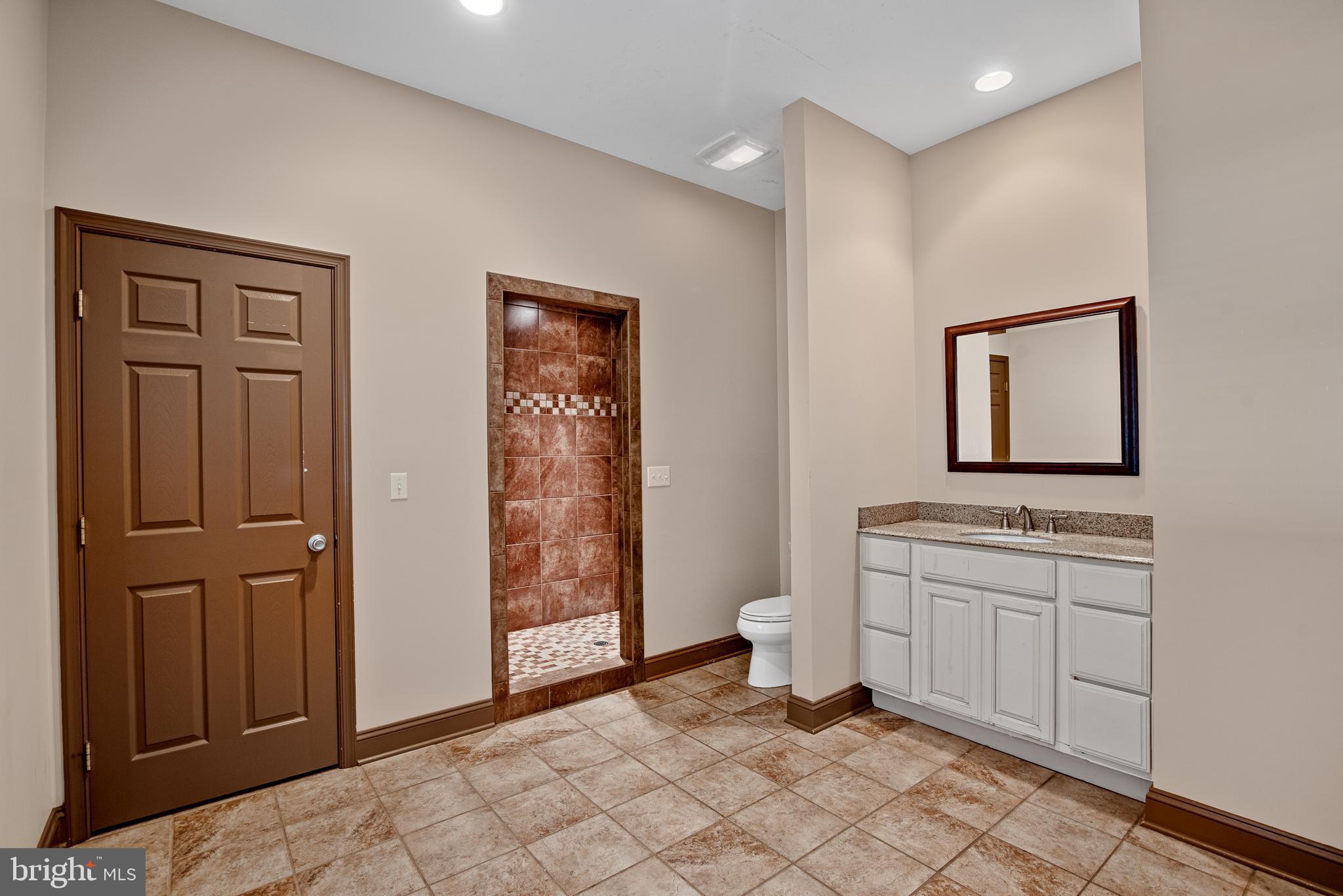 EASTON - Residential Lease