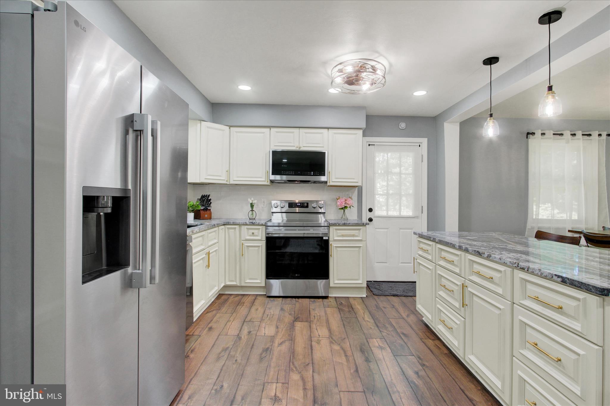 LAKE MEADE - Residential