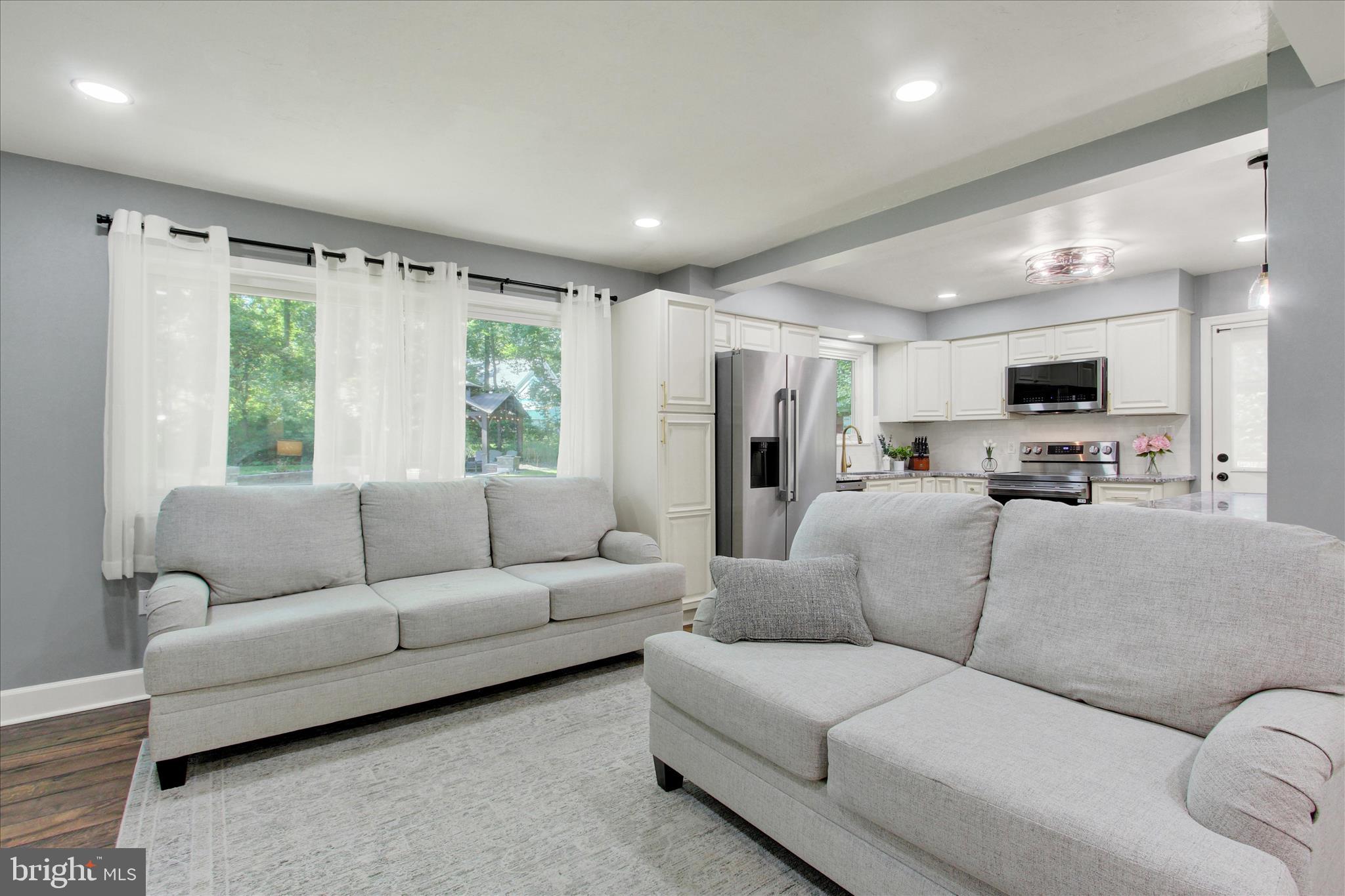 LAKE MEADE - Residential