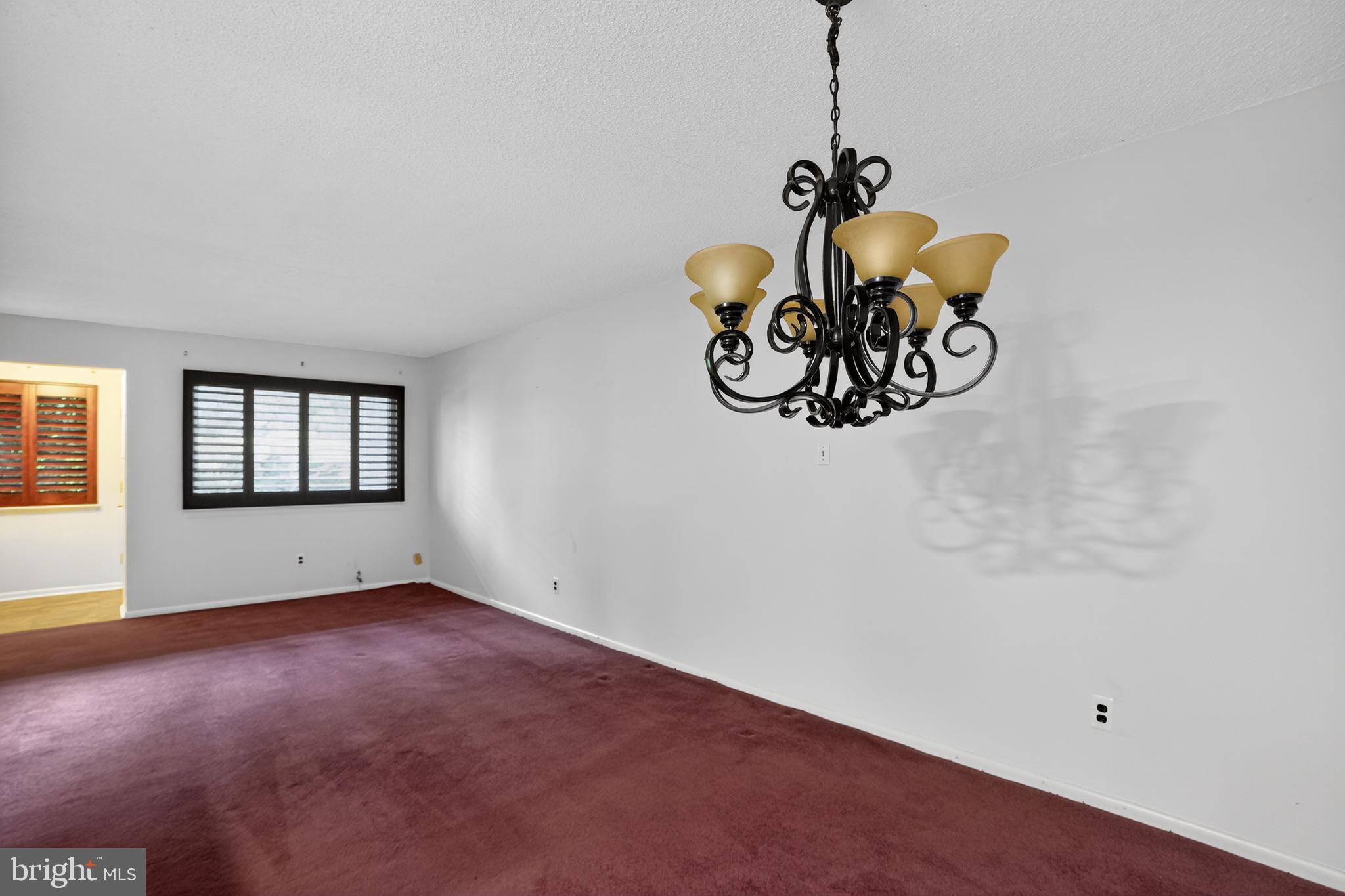 SUMMIT HOUSE - Residential