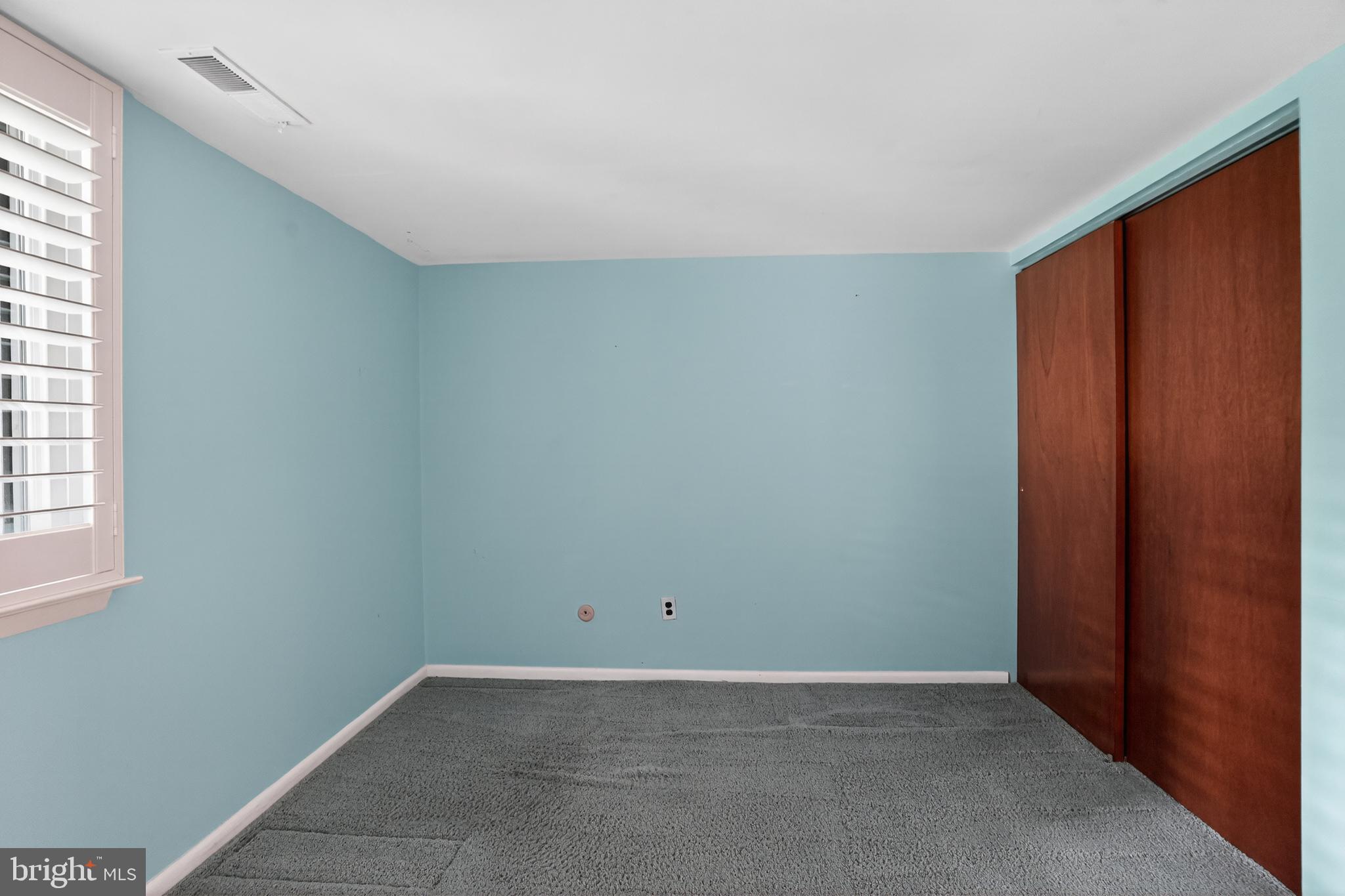 SUMMIT HOUSE - Residential