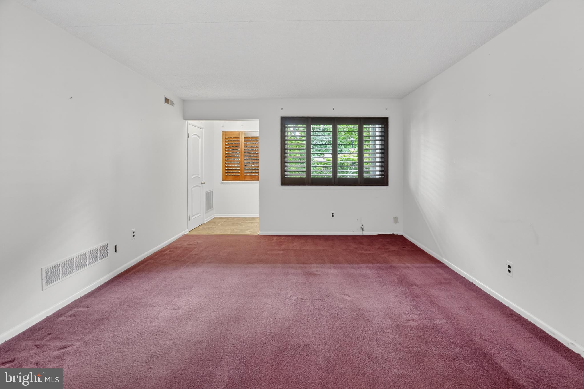 SUMMIT HOUSE - Residential