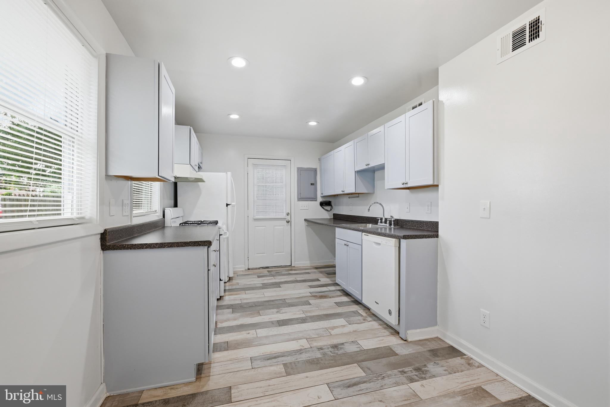 GRANDVIEW ESTS - Residential