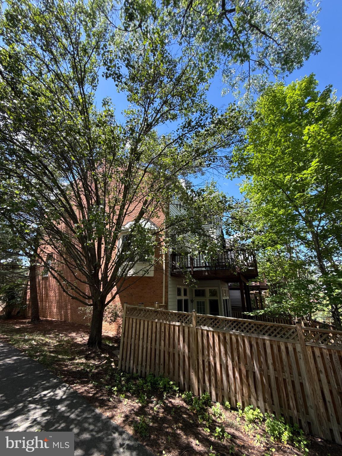 AMBERWOOD - Residential