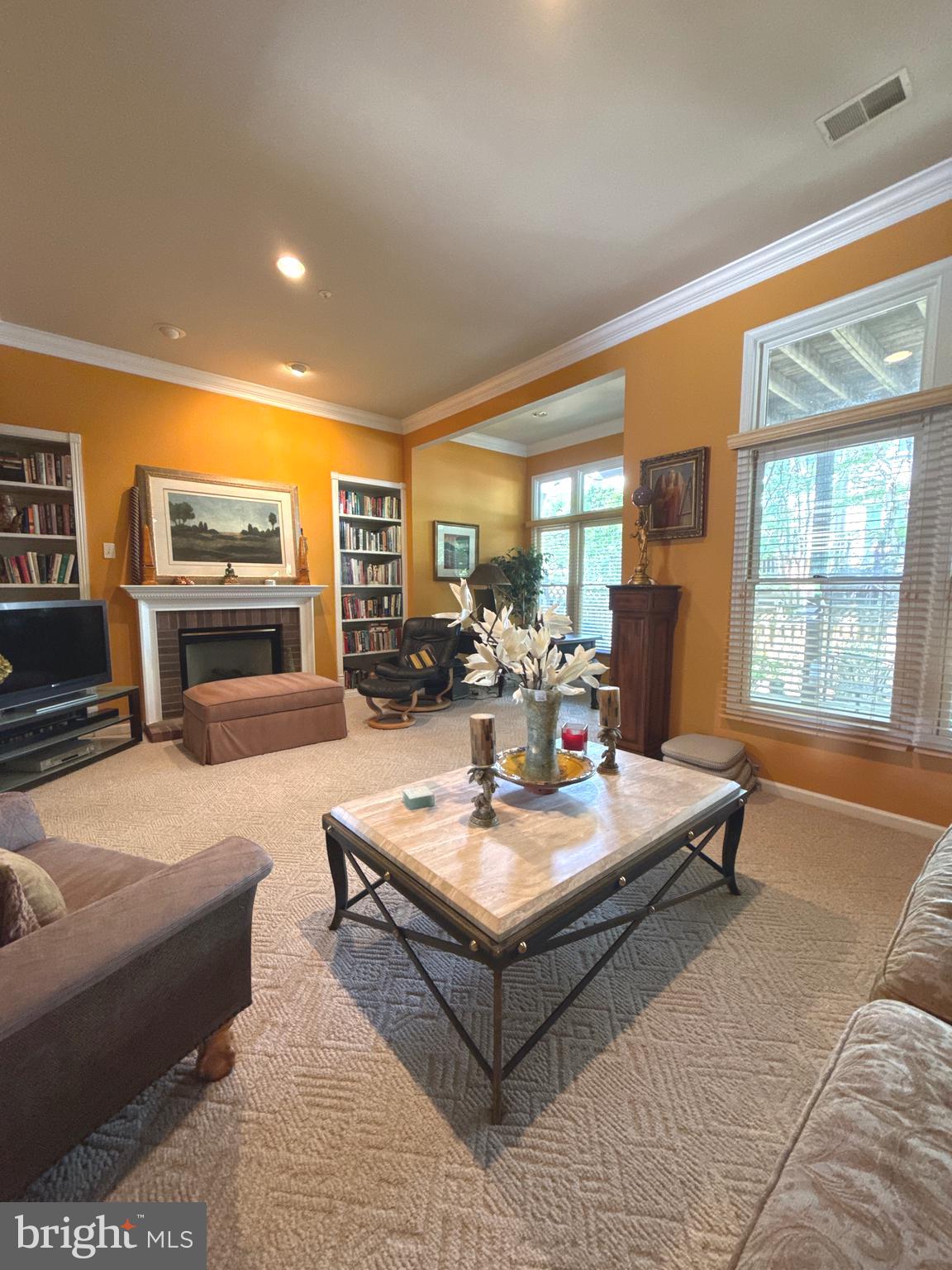 AMBERWOOD - Residential