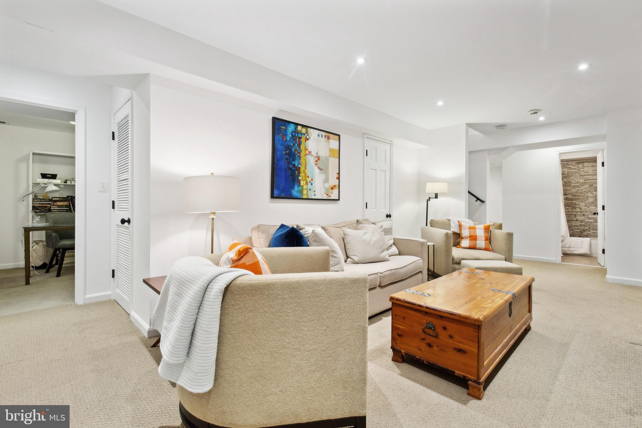 SOUTHPORT - Residential