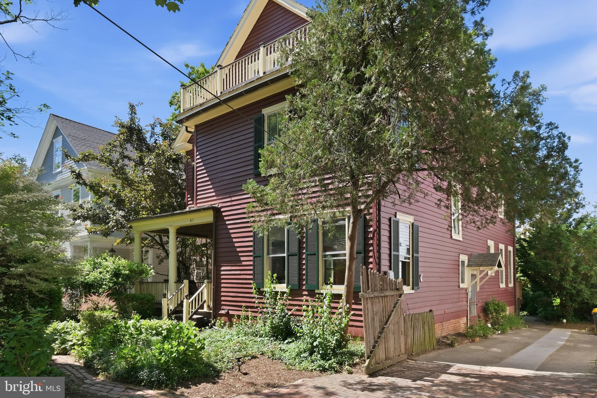 HISTORIC DISTRICT - Residential