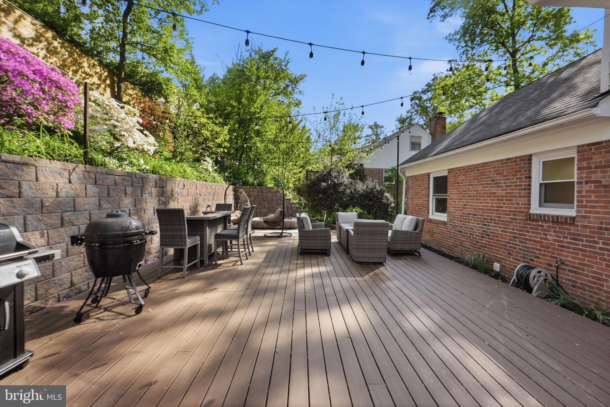 LEE HEIGHTS - Residential