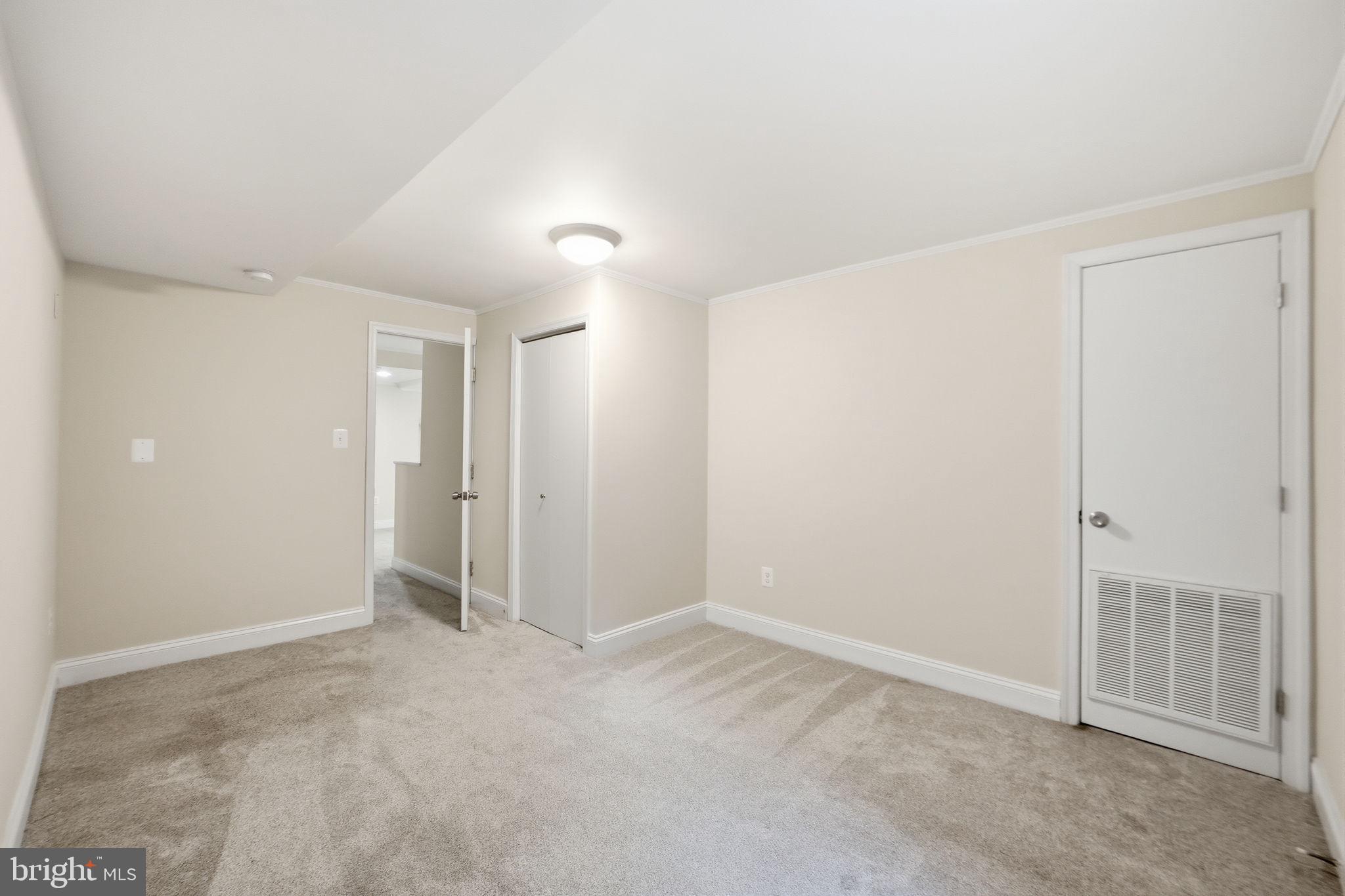 LEE HEIGHTS - Residential