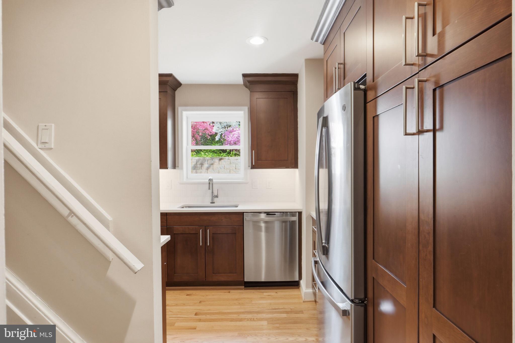 LEE HEIGHTS - Residential