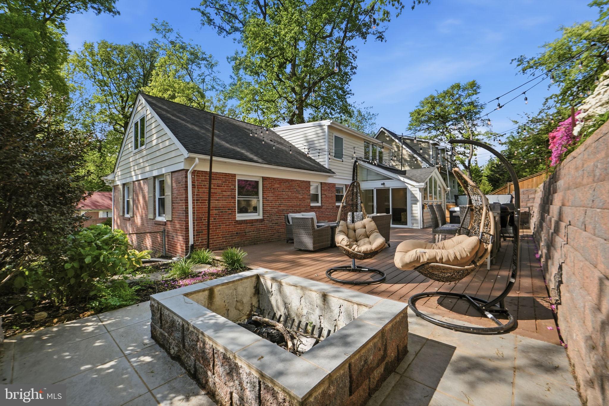 LEE HEIGHTS - Residential