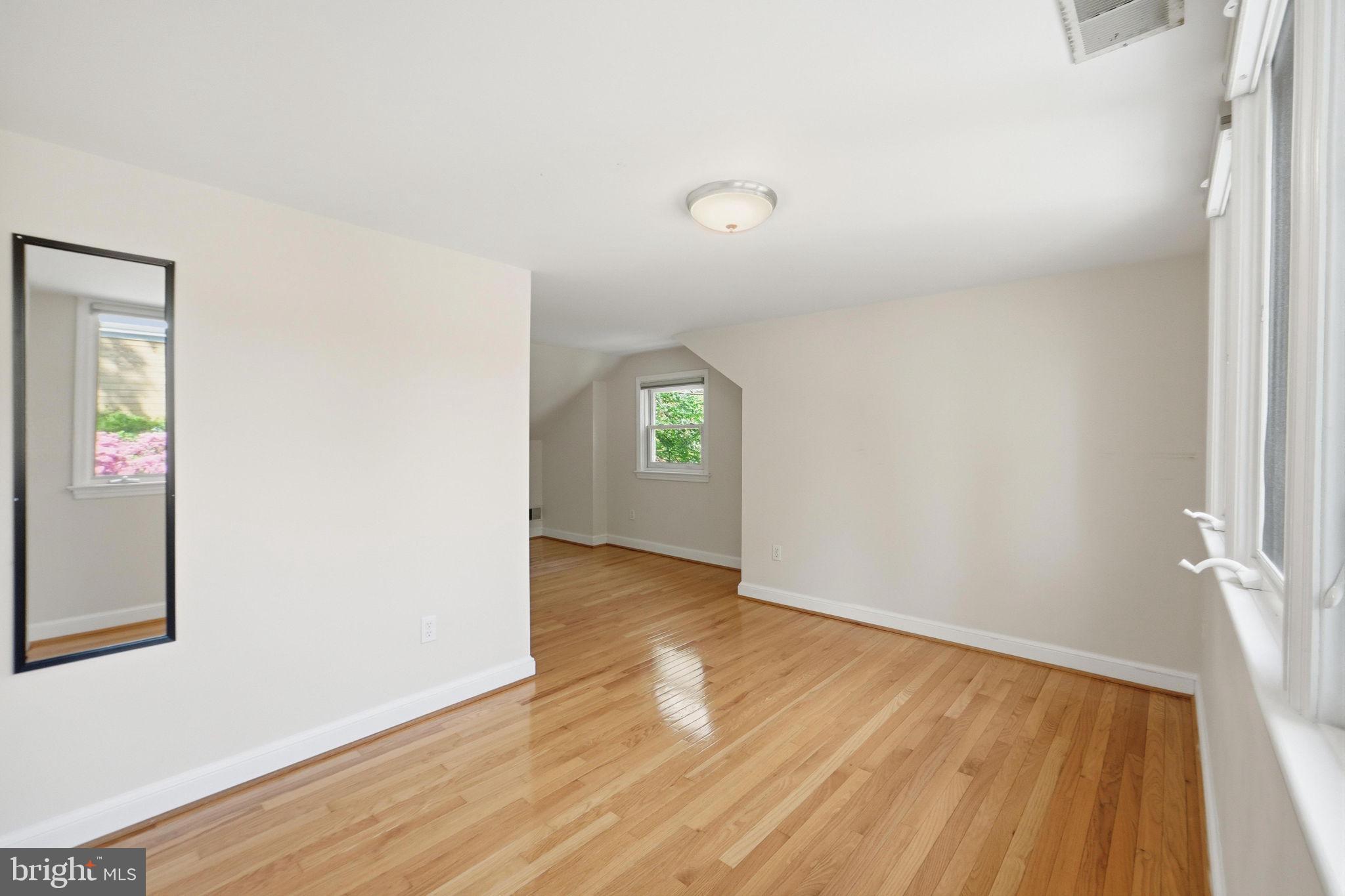 LEE HEIGHTS - Residential