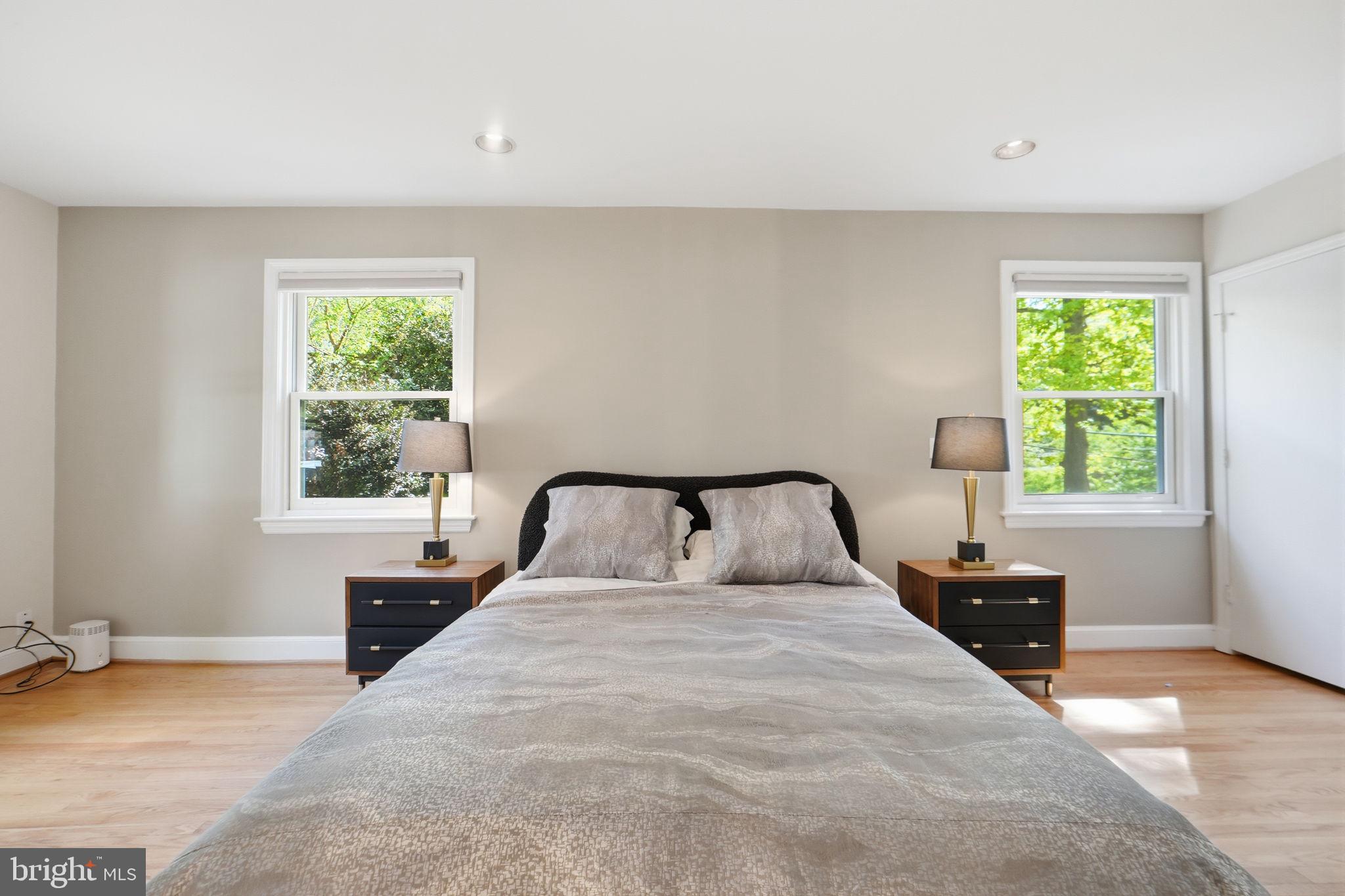 LEE HEIGHTS - Residential