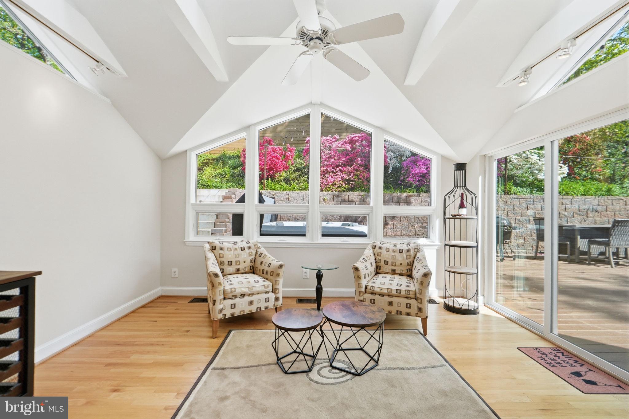 LEE HEIGHTS - Residential