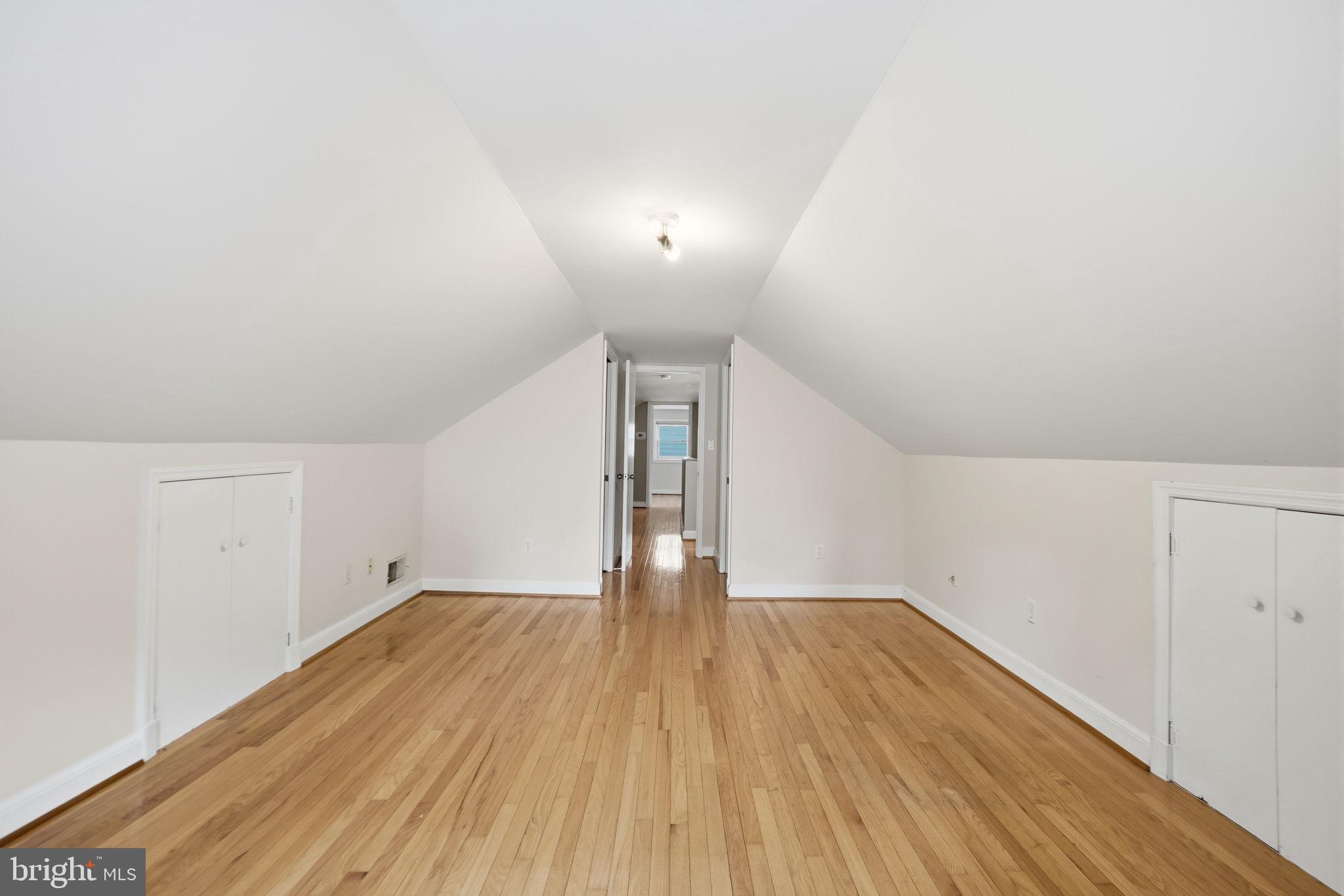 LEE HEIGHTS - Residential