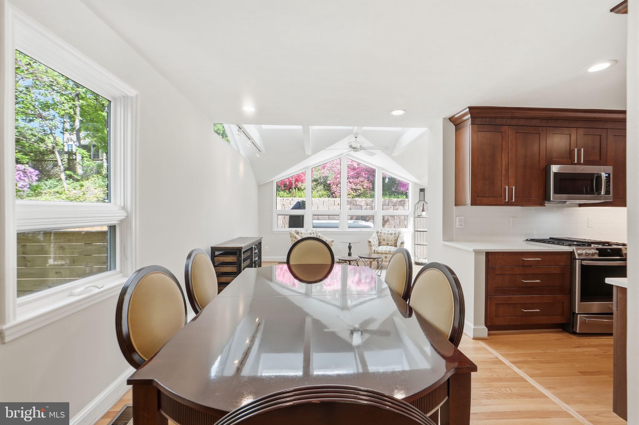 LEE HEIGHTS - Residential