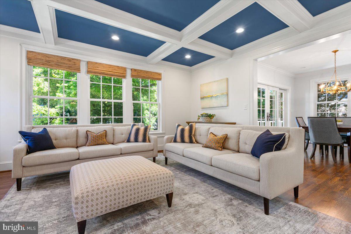 CHEVY CHASE VILLAGE - Residential