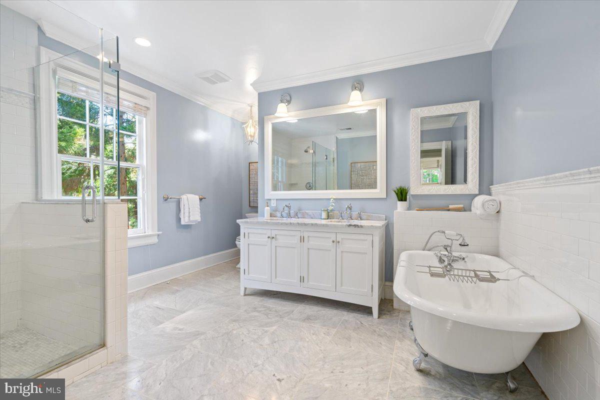 CHEVY CHASE VILLAGE - Residential