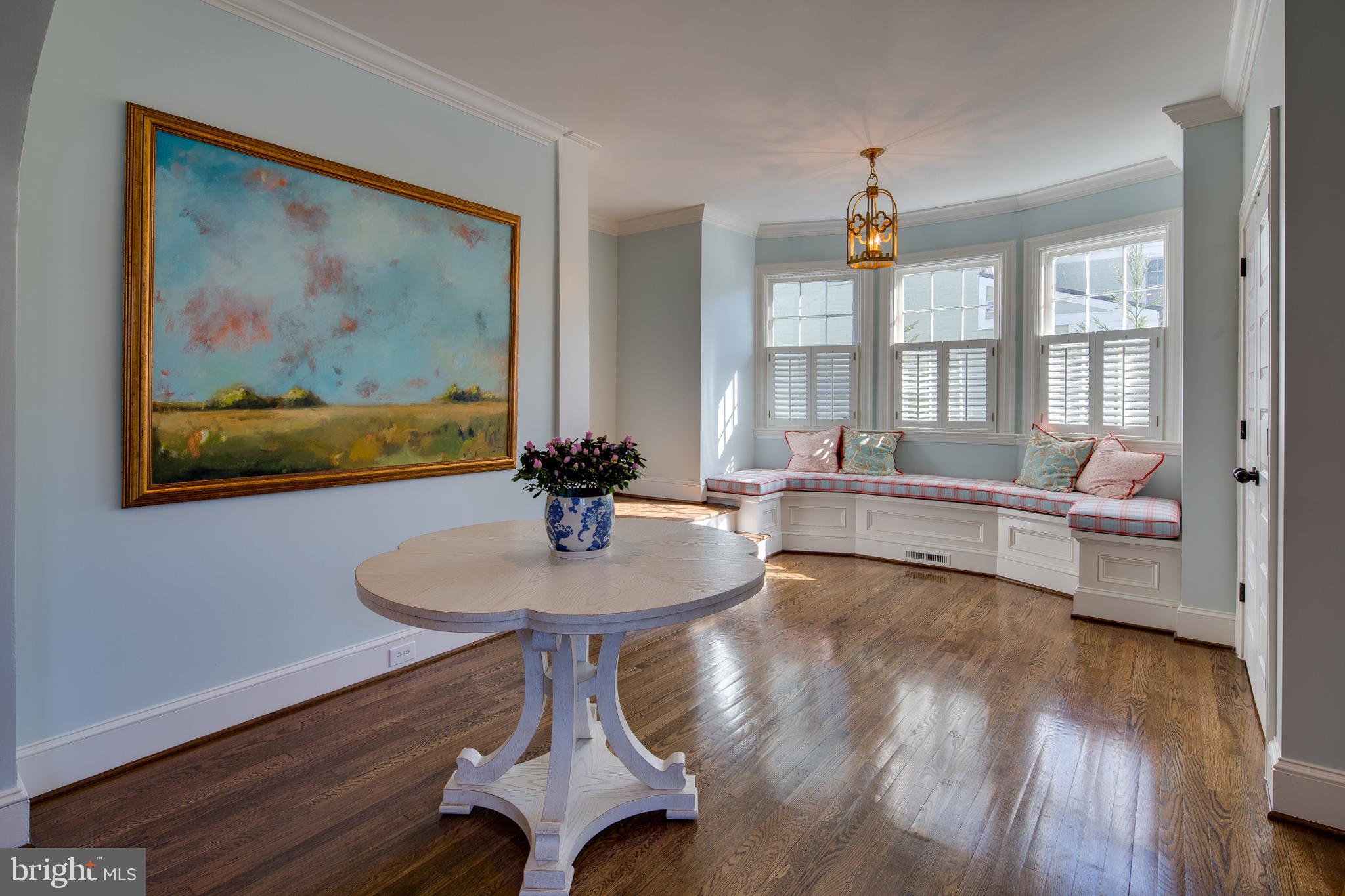 CHEVY CHASE VILLAGE - Residential