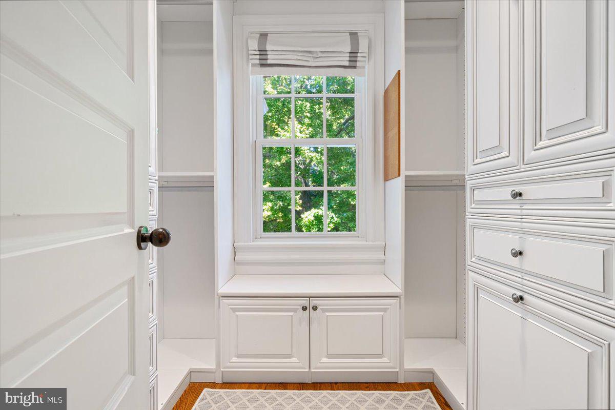 CHEVY CHASE VILLAGE - Residential