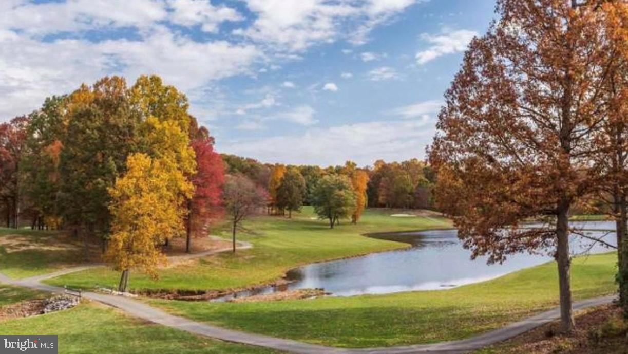 PENDERBROOK SQUARE CONDOMINIUMS - Residential Lease