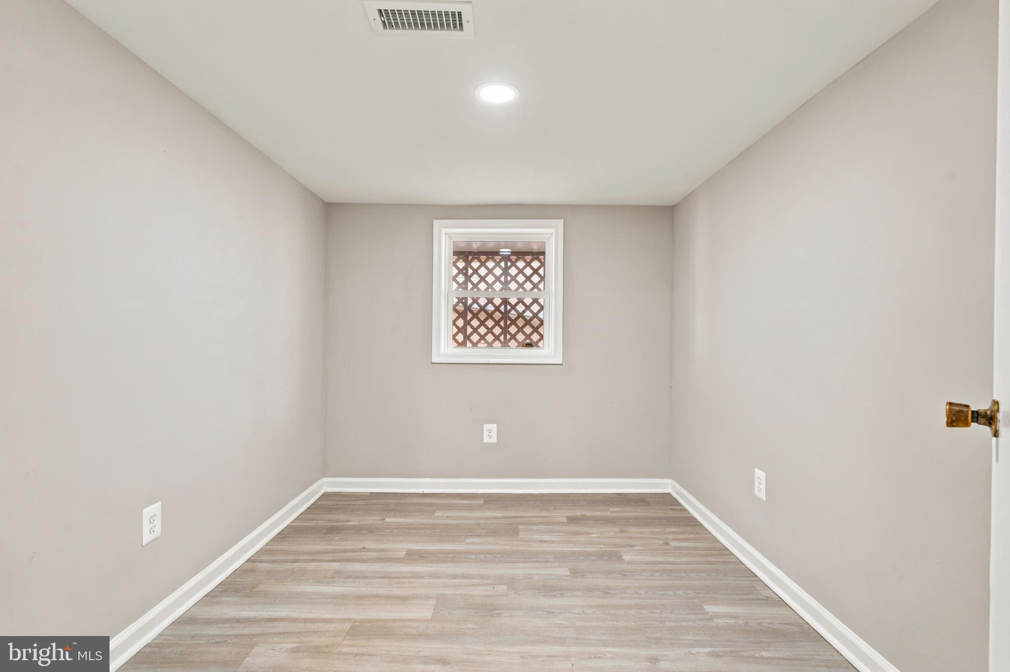 HAGERSTOWN - Residential