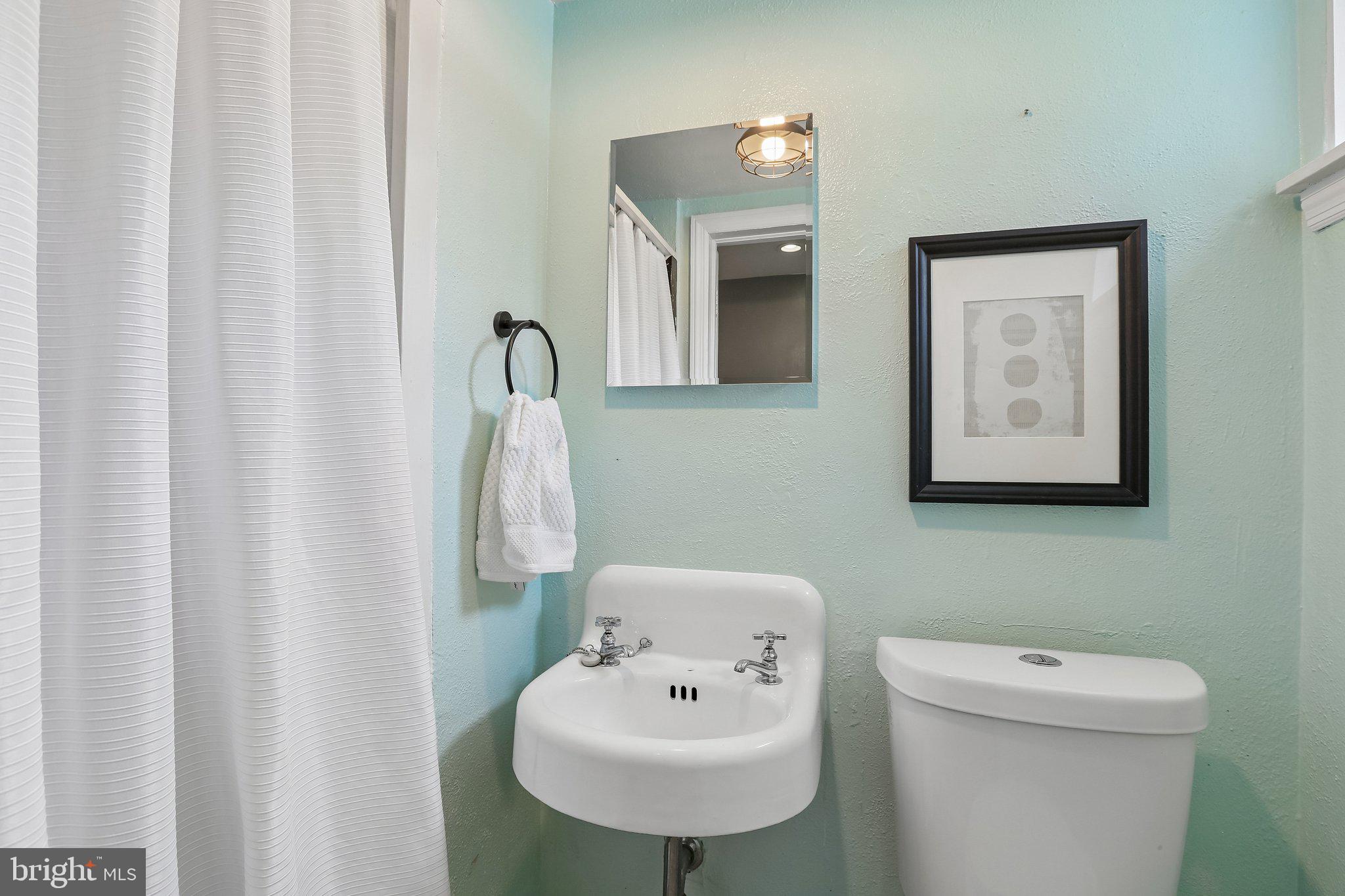 ACADEMY HEIGHTS - Residential