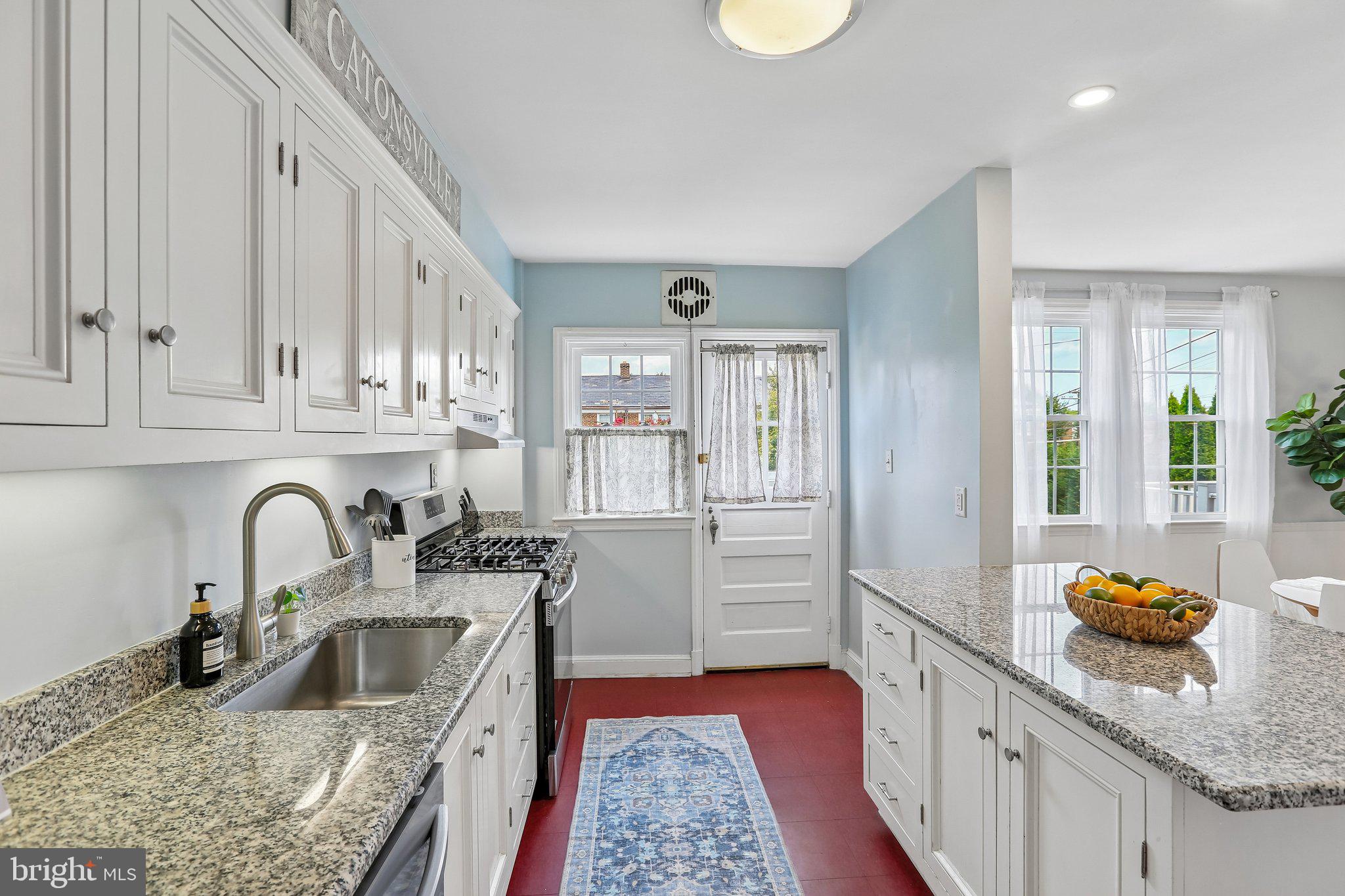 ACADEMY HEIGHTS - Residential