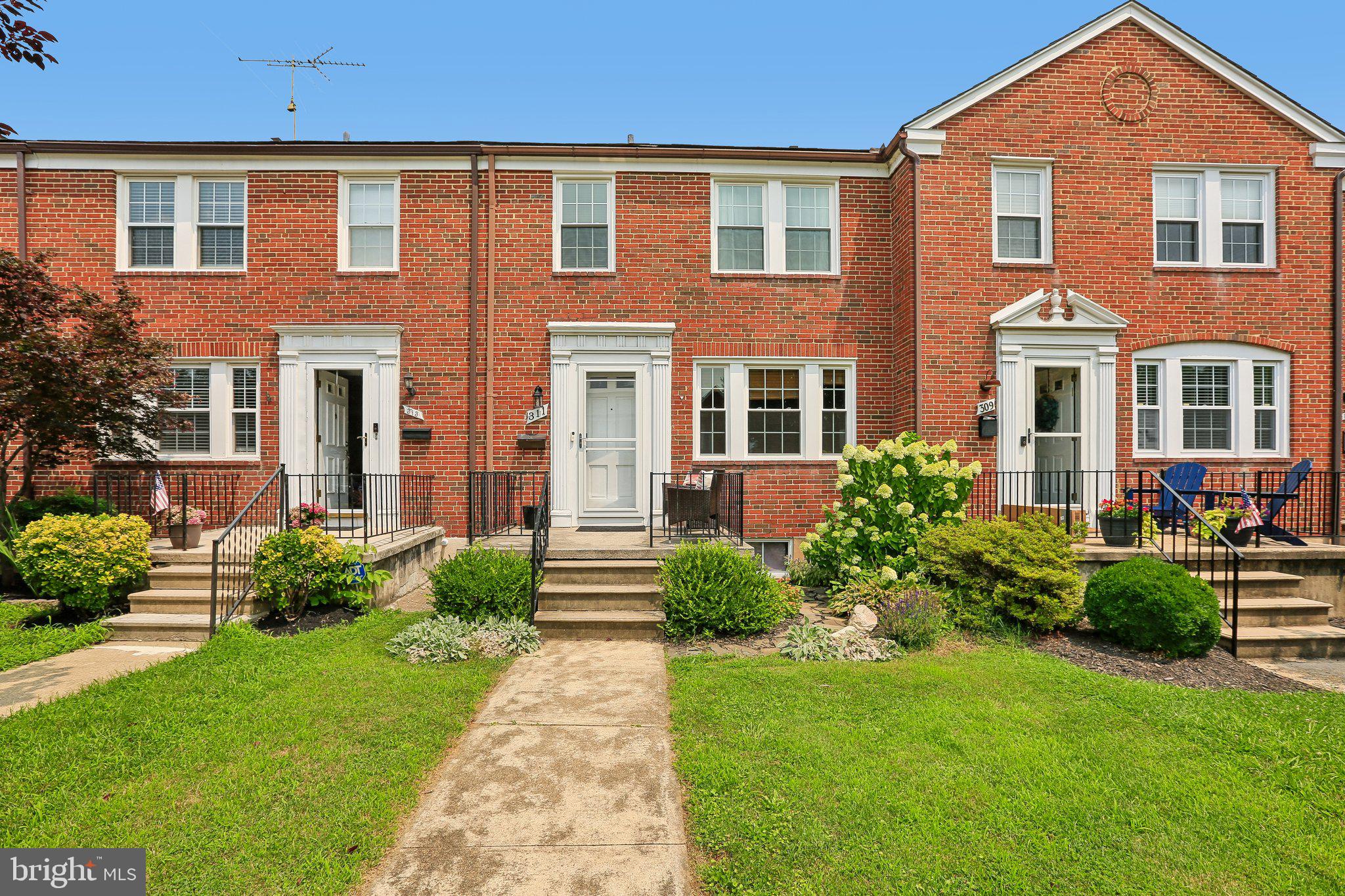 ACADEMY HEIGHTS - Residential