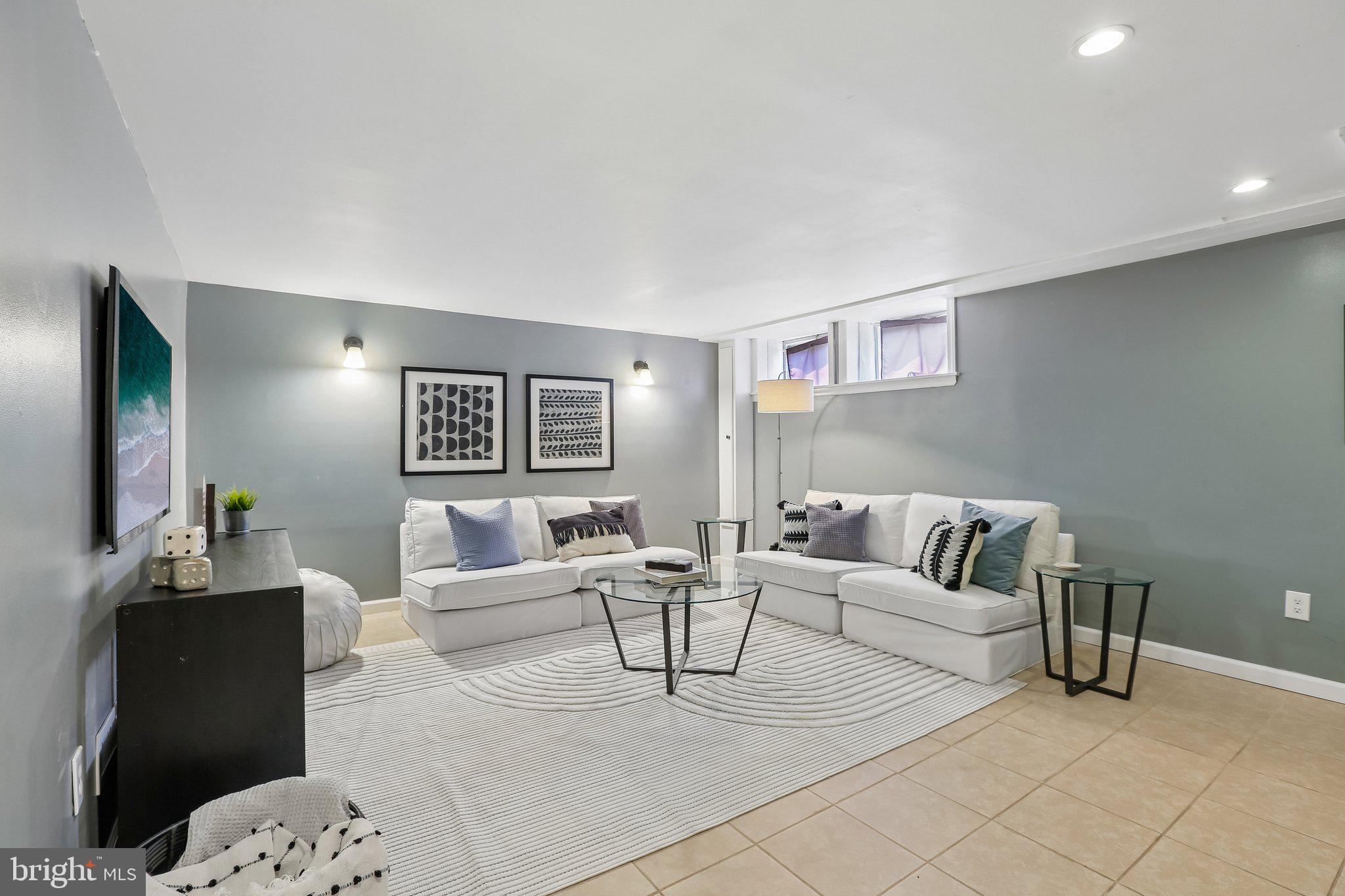 ACADEMY HEIGHTS - Residential