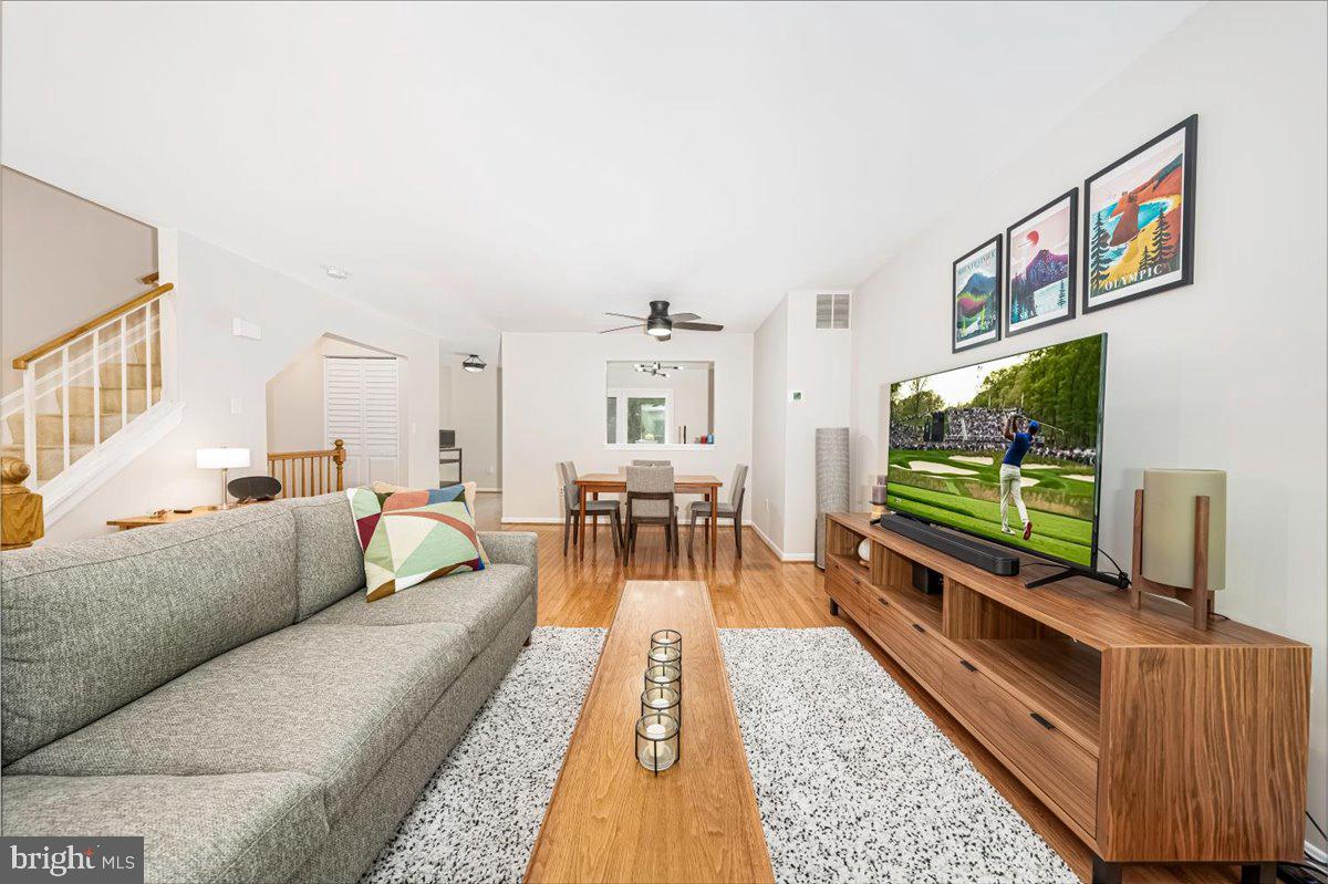 WILLIAMSBURG VILLAGE - Residential